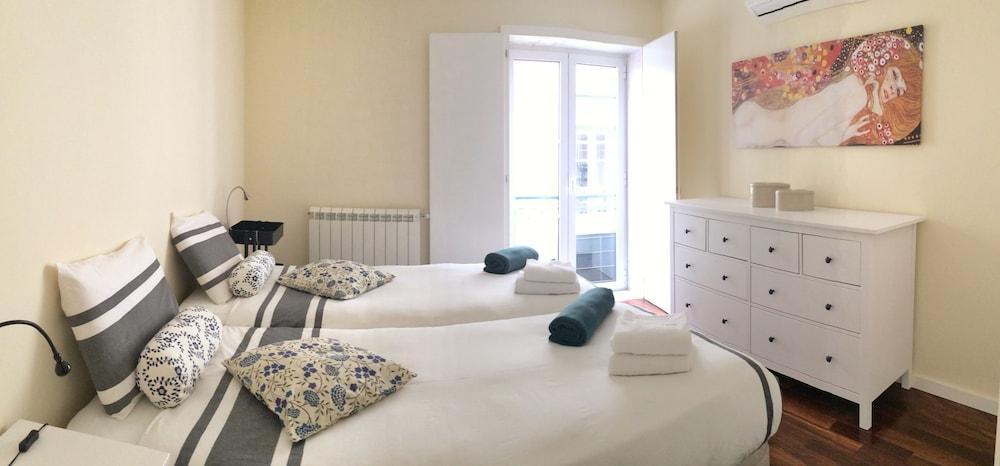 The Bonsai At Glamorous Chiado Hotel 3*